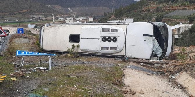 Akkuyu NGS işçilerini taşıyan otobüs devrildi