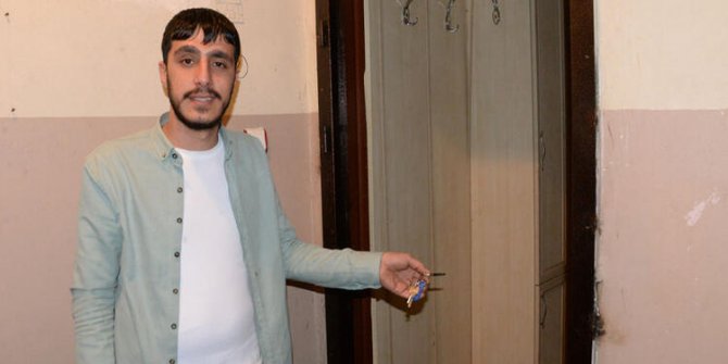 Hırsızlar girdikleri dairede bir şey bulamayınca kapıyı çaldılar