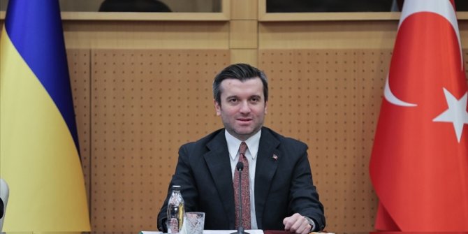 Dışişleri Bakan Yardımcısı Kıran: Tüm iletişim kanallarından Ukrayna'daki Türk vatandaşlarıyla temas halindeyiz