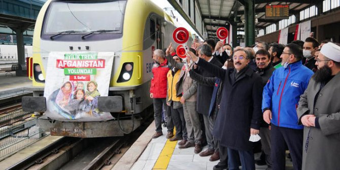 Afganistan'a 3'üncü 'iyilik treni' uğurlandı