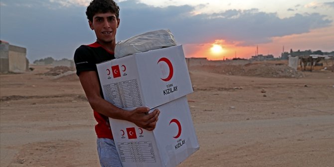 Türk Kızılay, 11 yılda Suriye'ye 65 bin tır insani yardım gönderdi