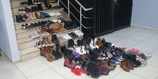 Esenyurt’ta 'çuvallı' lakaplı hırsızın evinden 80 çift çalıntı ayakkabı çıktı