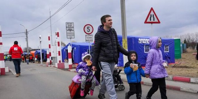 Kızılay ekipleri Ukrayna’nın Güneybatı sınırına ulaştı