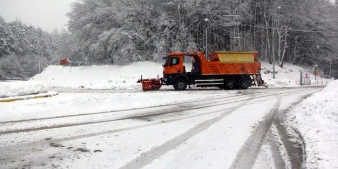 Bolu Dağı'nda yoğun kar etkili oluyor