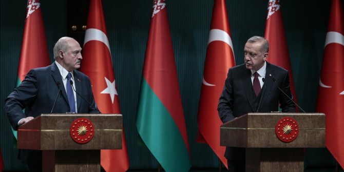 Cumhurbaşkanı Erdoğan, Belarus Cumhurbaşkanı Lukaşenko ile Ukrayna ve Rusya heyetlerinin müzakerelerini görüştü