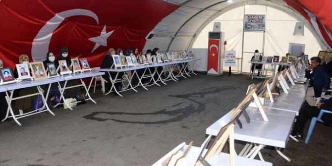 Evlat nöbetindeki baba: Oğlumu almadan ayrılmayacağım
