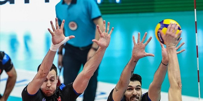 Halkbank adını finale yazdırdı