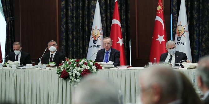 Cumhurbaşkanı Erdoğan, AK Parti milletvekilleriyle bir araya geldi