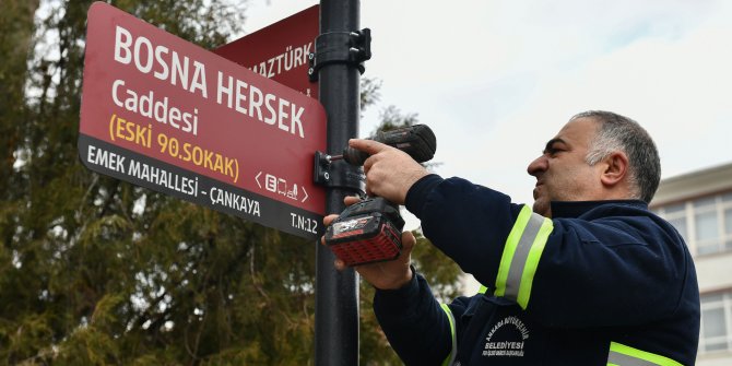 Ankara Fontu’nun bulunduğu yeni levhaların montajı sürüyor