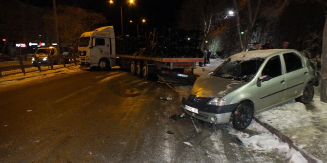 Yozgat'ta 15 araç birbirine girdi!