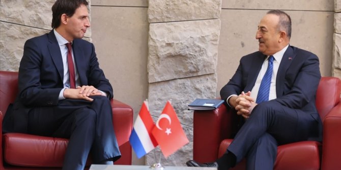 Dışişleri Bakanı Çavuşoğlu, Alman ve Hollandalı mevkidaşlarıyla görüştü