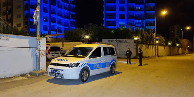 Evinin önünde silahlı saldırıya uğrayan kadın, yaralandı