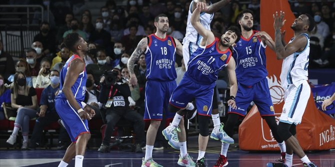 Anadolu Efes, İspanya'nın Bitci Baskonia takımına konuk olacak