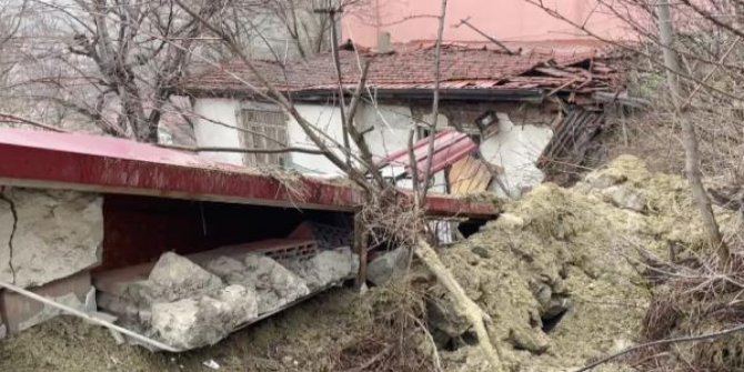 Karabük’te heyelanda 2 ev hasar gördü