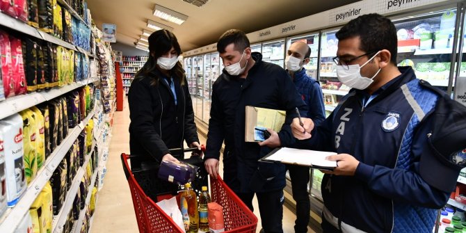 Mamak Zabıta ekipleri, yerel ve zincir marketlerde yağ denetimi yaptı