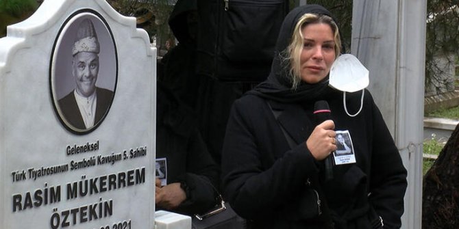 Rasim Öztekin ölüm yıldönümünde mezarı başında anıldı