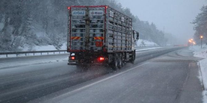 Bolu Dağı'nda kar yağışı başladı