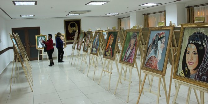 Ankara Kulübü “Gelenekten Geleceğe Anadolu Kadın Başlıkları” Resim Sergisi'ne ev sahipliği yapıyor