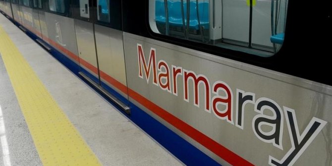 Marmaray’da seferler yapılamadı: Duraklarda kalabalık oluştu