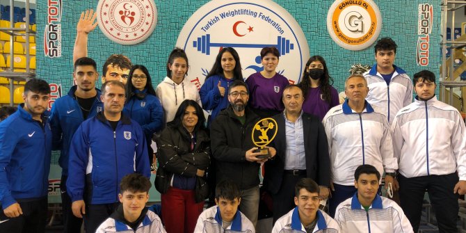 Ankara Büyükşehir Belediye Spor Kulübü Halter Takımı Türkiye Şampiyonu oldu