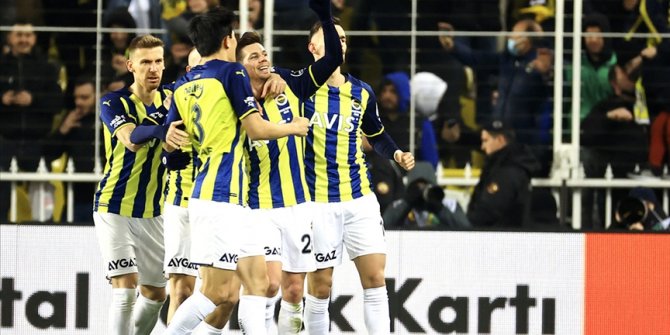 Fenerbahçe, Süper Lig'de Alanyaspor'a konuk olacak