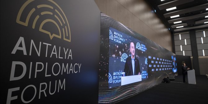 Uluslararası politikanın nabzı Türkiye'de attı