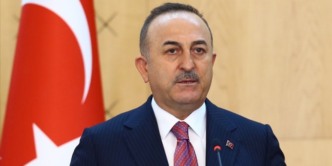 Dışişleri Bakanı Çavuşoğlu, Kuleba ve Lavrov ile telefonda görüştü