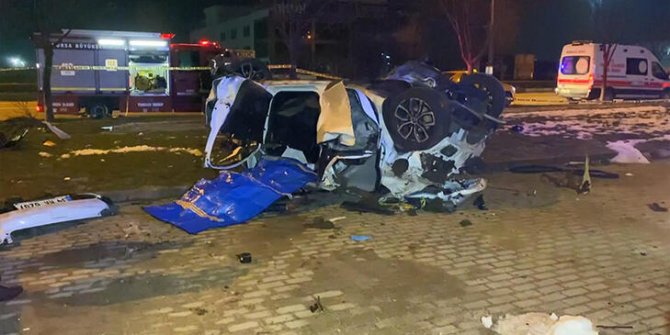 Bursa'da takla atan otomobildeki 2 kişi öldü