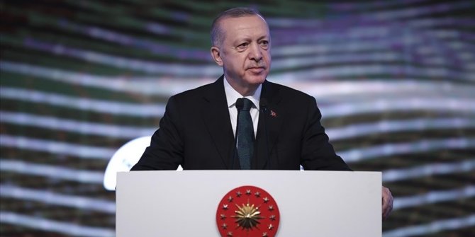 Cumhurbaşkanı Erdoğan: İslamofobi veba gibi Batılı ülkelerde yayılmaya, toplumu zehirlemeye devam ediyor