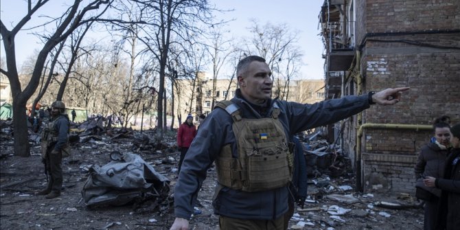 Kiev Belediye Başkanı Kliçko, başkentte patlamalar olduğunu duyurdu