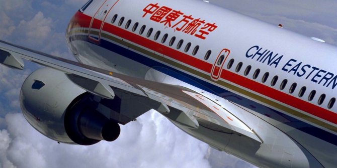 Çin'de China Eastern Havayolları'na ait, 133 yolcuyu taşıyan uçak düştü