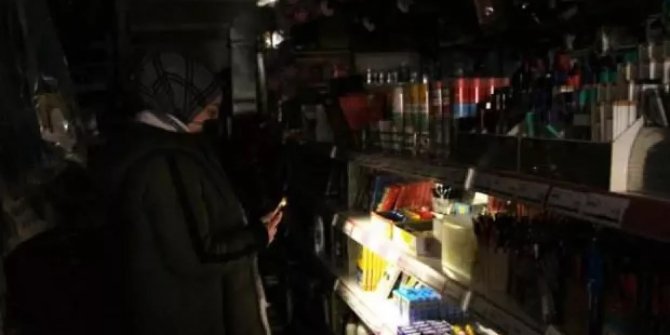 Beşiktaş Dikilitaş Mahallesi 40 saattir elektriksiz
