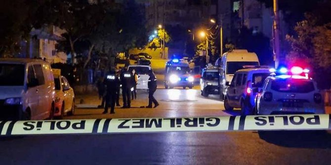 Alacak-verecek kavgası kanlı bitti: 4 yaralı