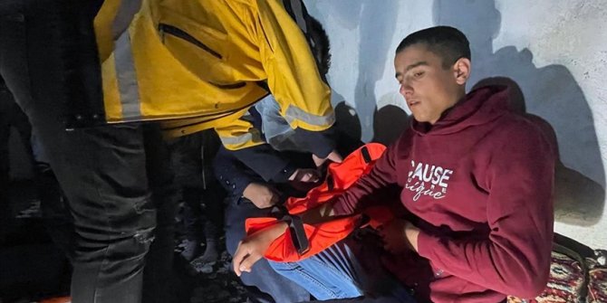 Ağrı'da kolunu inciten çocuk paletli ambulansla hastaneye ulaştırıldı