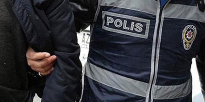 Çaldıkları çeklerle dolandırıcılık yapan şebekeye 13 ilde operasyon düzenleniyor