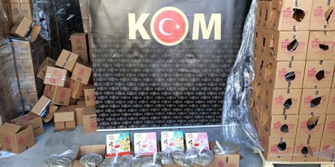 Gıda kolilerinden 'inşaat kumu' çıktı; depo sahibi gözaltına alındı