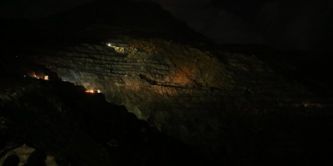 Kayseri'de maden ocağında göçük altında kalan 2 işçiden biri hayatını kaybetti