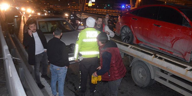 Avcılar'da alkollü sürücü zincirleme kazaya yol açtı; 1 yaralı