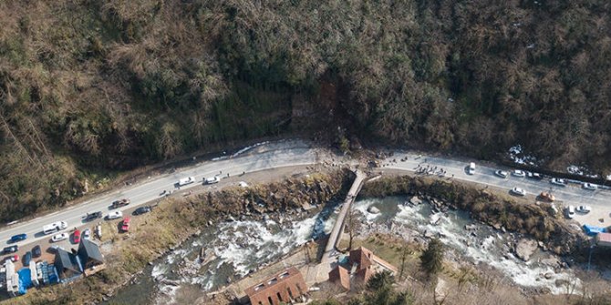 Ayder yolu heyelan nedeniyle kapandı