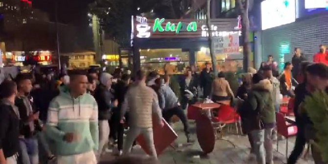 Esenyurt'ta Pinhani konseri sırasında yumruk ve tekmeler havada uçuştu 
