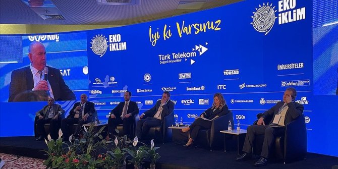 EKO İKLİM Zirvesi'nde yeşil dönüşümde temiz enerjinin rolü tartışıldı