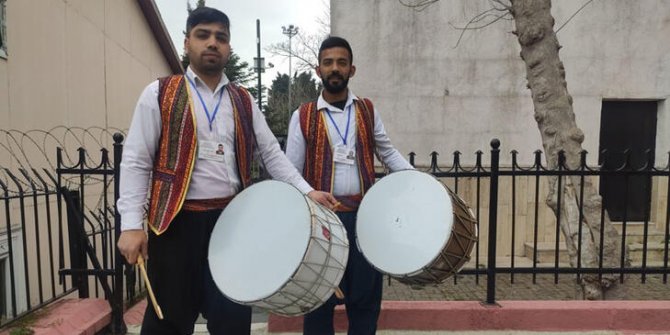 Sahte davulcuya karşı 'yaka kartı' uyarısı