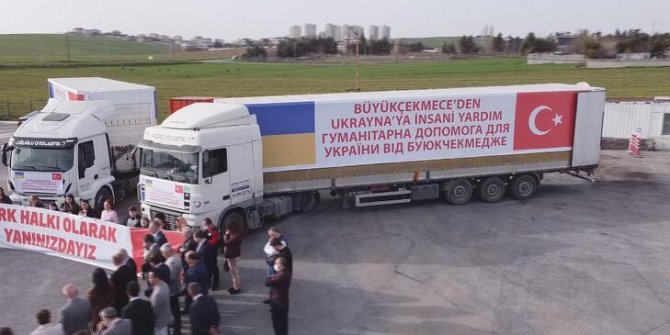 Ukrayna’ya 2 TIR’lık yardım malzemesi Büyükçekmece’den yola çıktı