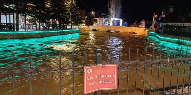 Konya'daki Çarşamba Çayı'nda su seviyesi kritik seviyeye yükseldi