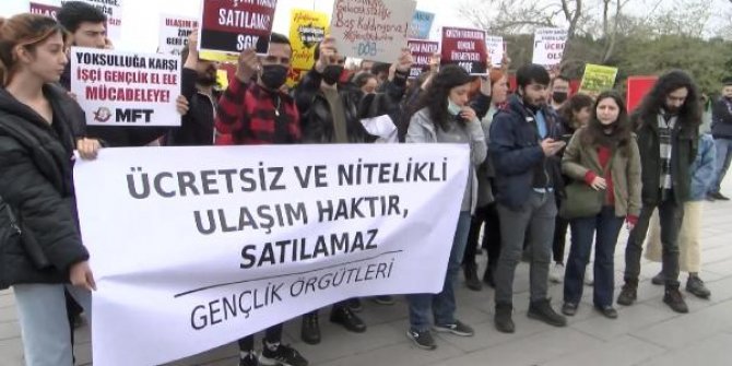 İBB önünde toplu ulaşım zammı protestosu