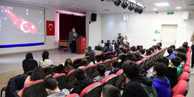 Meslekleri Tanıyor Muyuz seminerleri okullarda verilmeye devam ediyor