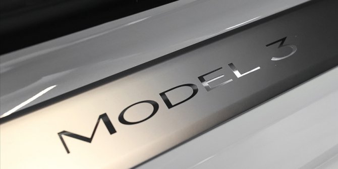 Tesla, Çin'de satılan 125 bin 785 otomobili geri çağırdı