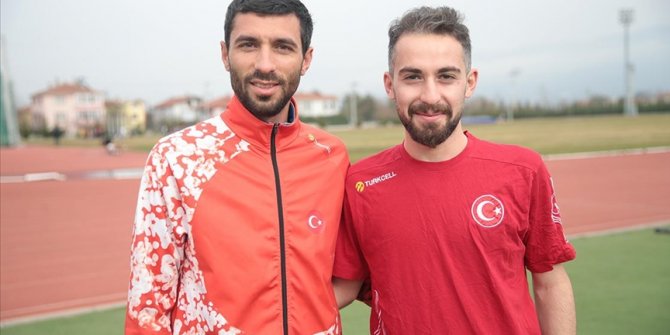 Milli sporcu kardeşler, pistlerde başarıya koşmak için güç depoluyor