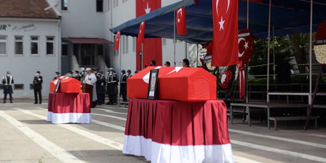 Şehit 2 askerin cenazeleri, memleketlerine uğurlandı