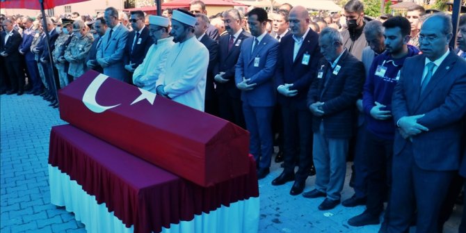 Adana'daki trafik kazasında şehit olan Uzman Çavuş Avan'ın cenazesi Osmaniye'de defnedildi